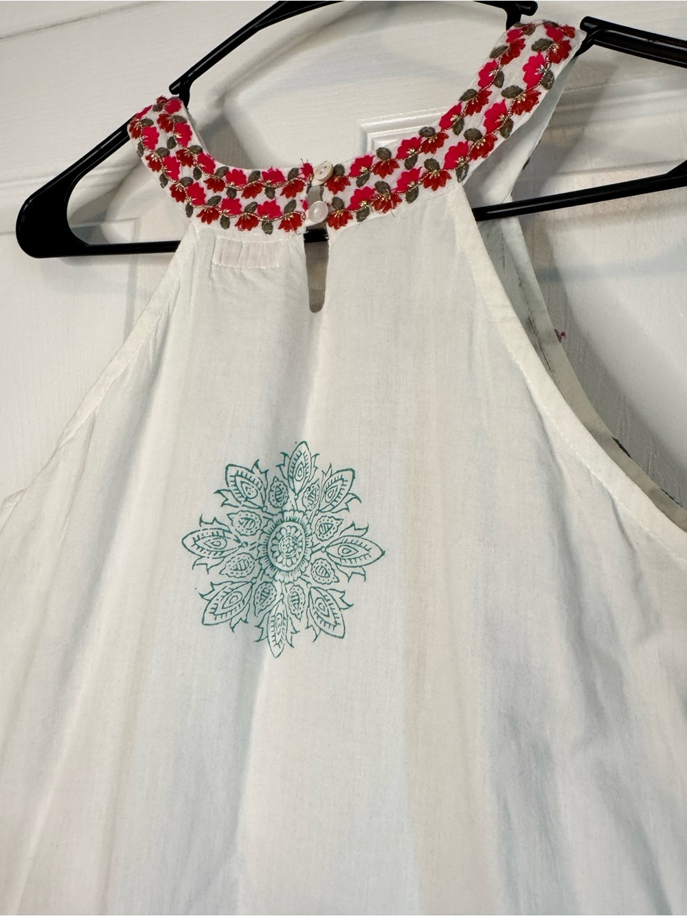 Lula Soul Embroidered Floral Mini Dress in White with Multicolor Accents - Picture 4 of 7